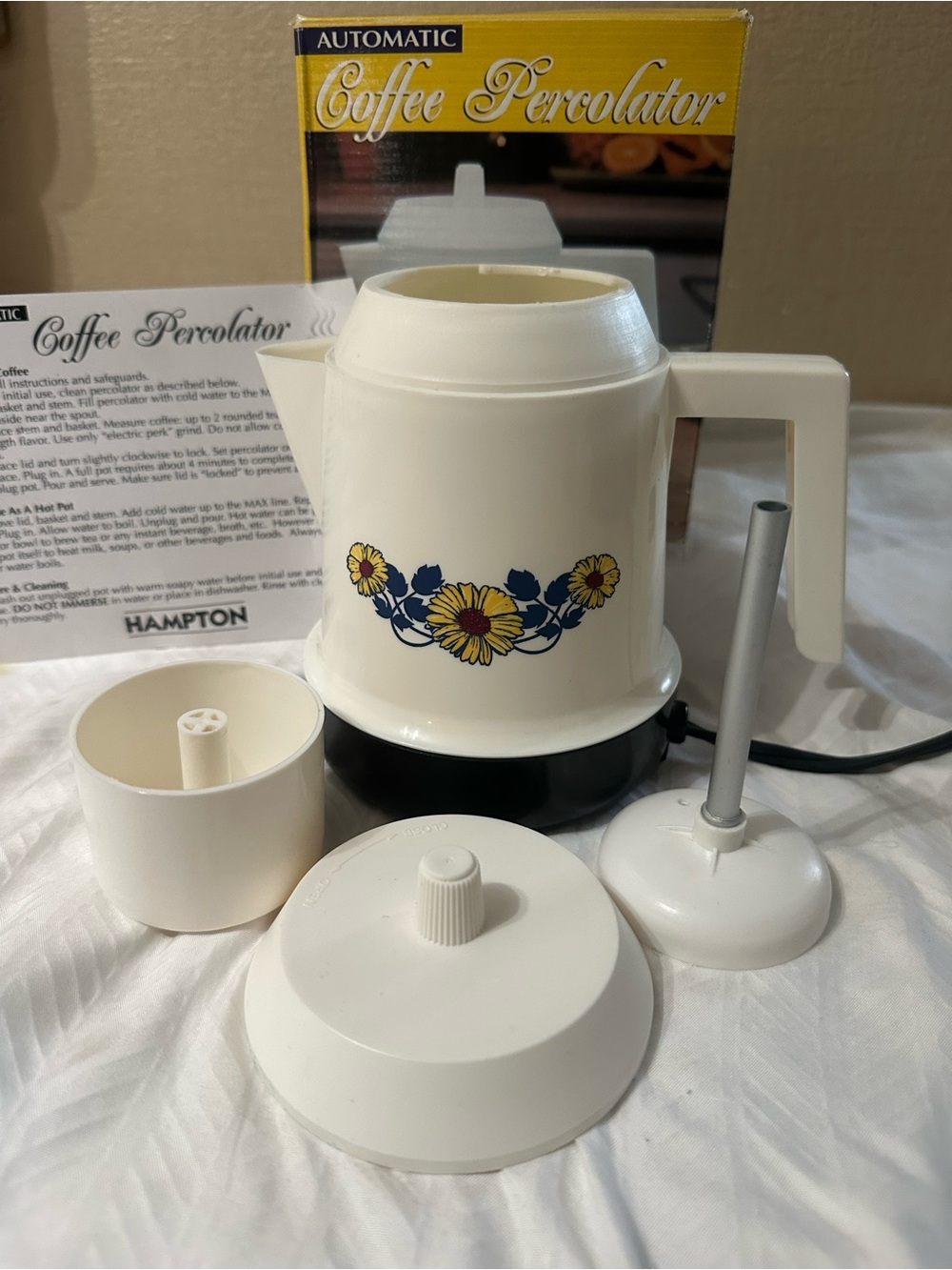 New Old Stock Hampton 3 cup Electric Percolator/ Coffee Pot. - Picture 7 of 10